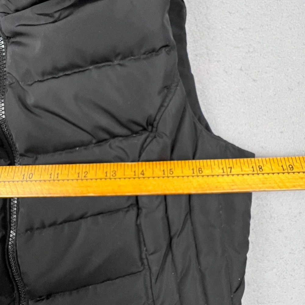 G.H. Bass Puffer Vest Womens Small Black Down Fill Quilted GHAW7836 Winter Layer